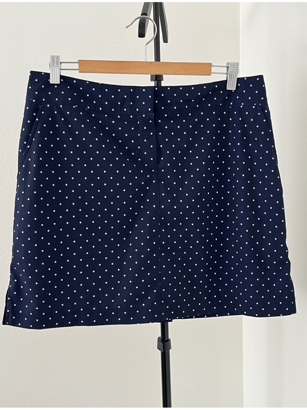 ⛳ IZOD Golf Navy Polka Dot Skort | Classic + Chic | Size 10